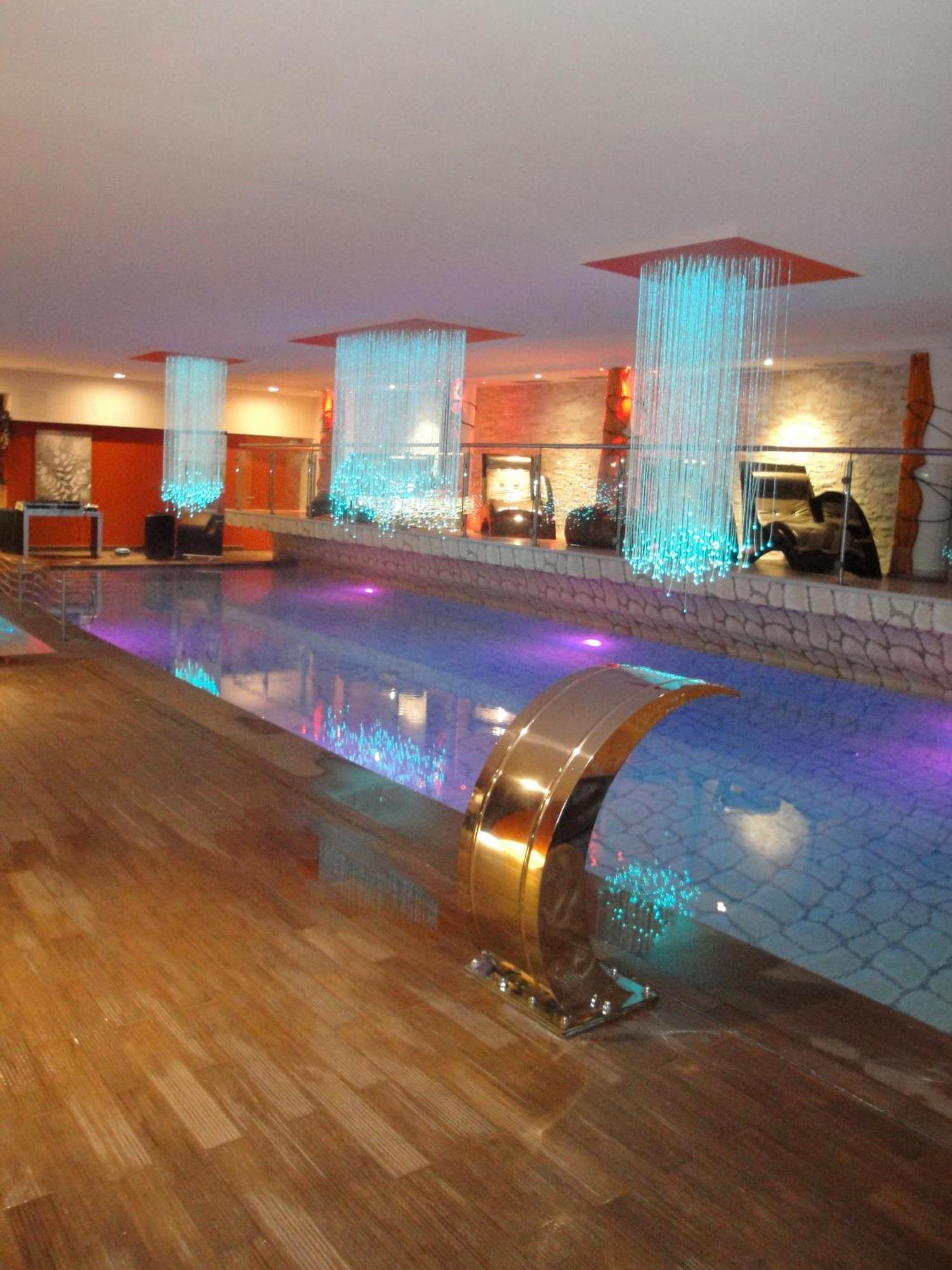 Design Oberosler Hotel Madonna di Campiglio Exterior photo