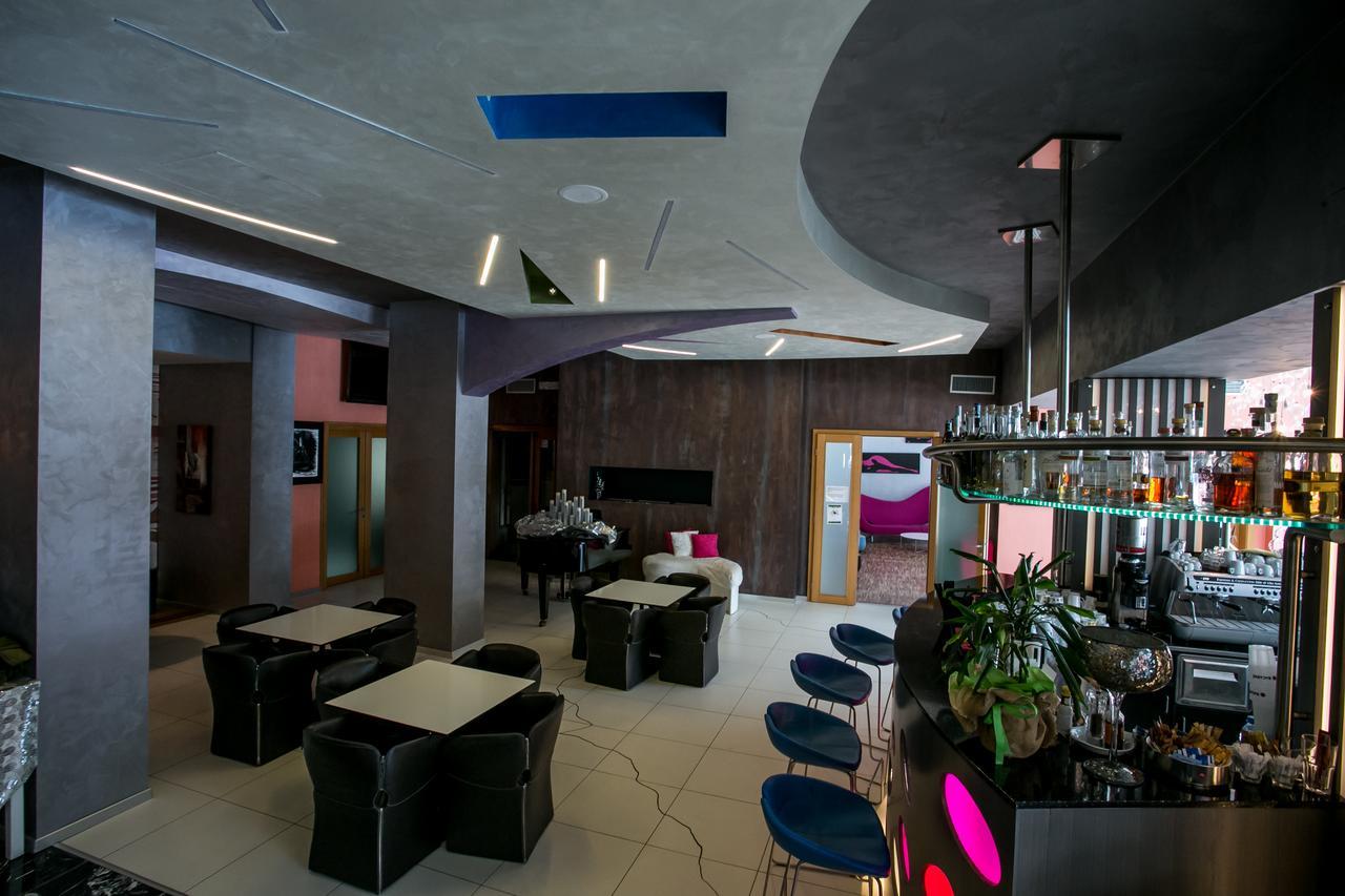 Design Oberosler Hotel Madonna di Campiglio Exterior photo